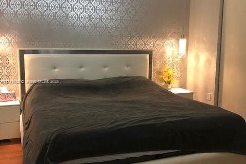 Condo in Hallandale Beach, Florida, 2 bedrooms  № 1865441 - photo 8