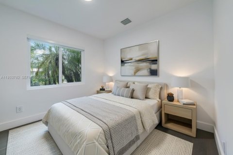 Villa ou maison à vendre à El Portal, Floride: 3 chambres, 114.27 m2 № 1992126 - photo 14