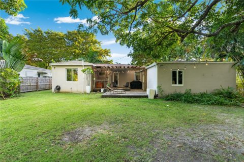 Villa ou maison à vendre à El Portal, Floride: 3 chambres, 114.27 m2 № 1992126 - photo 25