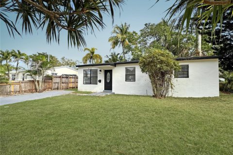 House in Hollywood, Florida 2 bedrooms, 94.76 sq.m. № 2000817