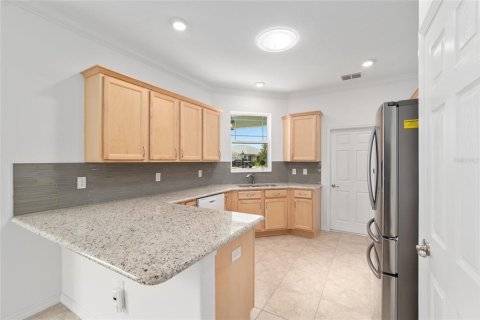 House in Ocala, Florida 2 bedrooms, 124.86 sq.m. № 1907436 - photo 3
