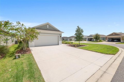 House in Ocala, Florida 2 bedrooms, 124.86 sq.m. № 1907436 - photo 12