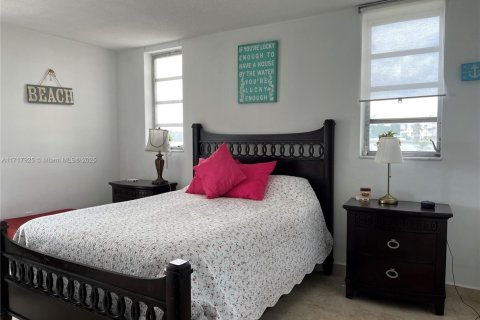 Condominio en venta en Aventura, Florida, 2 dormitorios, 100.61 m2 № 1703361 - foto 17