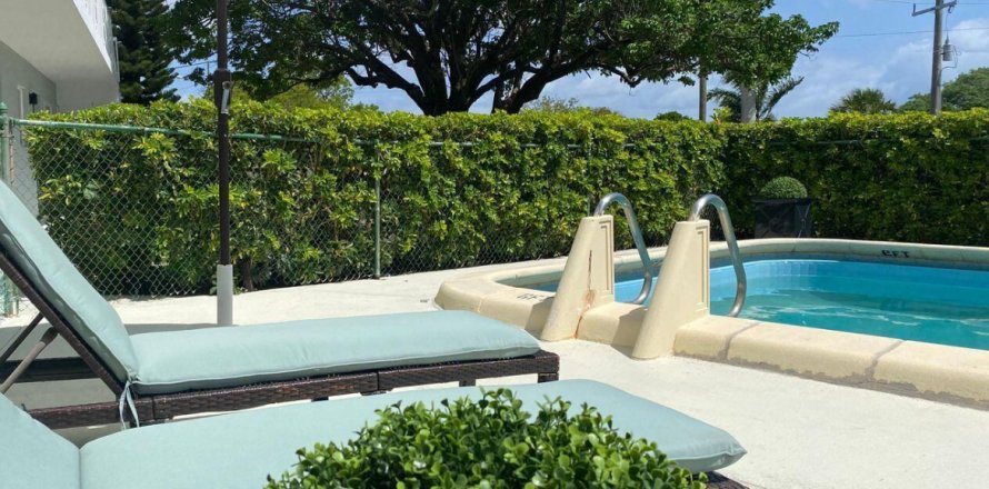 Apartment in Boca Raton, Florida 1 bedroom, 65.03 sq.m. № 1207634