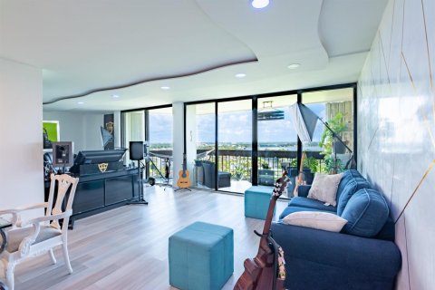 Copropriété à vendre à West Palm Beach, Floride: 2 chambres, 112.04 m2 № 2246283 - photo 5