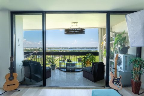 Copropriété à vendre à West Palm Beach, Floride: 2 chambres, 112.04 m2 № 2246283 - photo 2