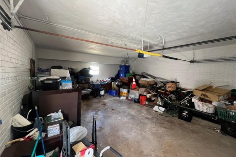 House in Tamarac, Florida 2 bedrooms, 149.57 sq.m. № 2032942 - photo 19