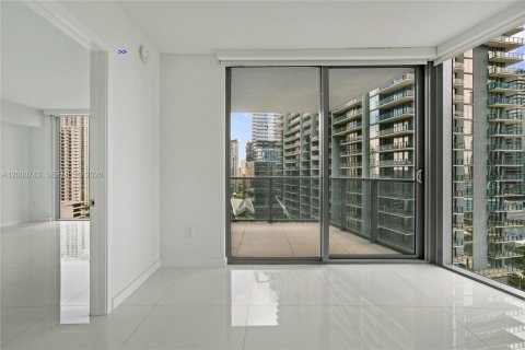Condo in Miami, Florida, 2 bedrooms  № 2065066 - photo 11