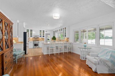 House in Orlando, Florida 4 bedrooms, 306.3 sq.m. № 1749568 - photo 21