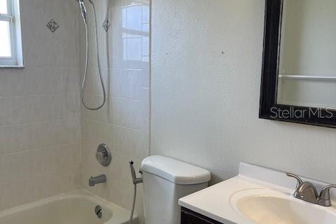 Снять в аренду виллу или дом в Киссимми, Флорида 3 комнаты, 107.12м2, № 1879833 - фото 13