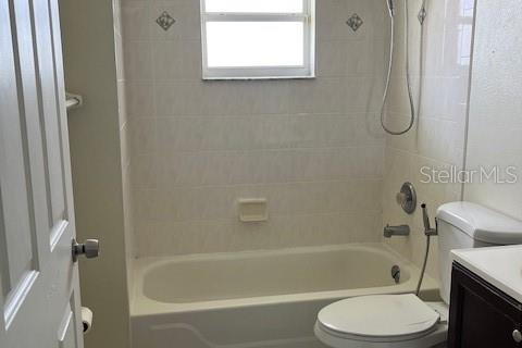 Снять в аренду виллу или дом в Киссимми, Флорида 3 комнаты, 107.12м2, № 1879833 - фото 12