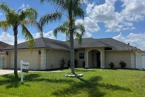 Снять в аренду виллу или дом в Киссимми, Флорида 3 комнаты, 107.12м2, № 1879833 - фото 1