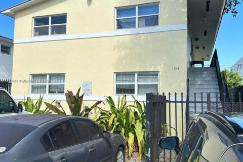 Commercial property in Miami, Florida 316.24 sq.m. № 1959084 - photo 1