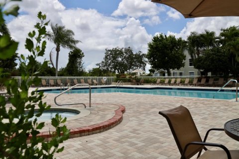 Condo in Port St. Lucie, Florida, 2 bedrooms № 2083587 - photo 20