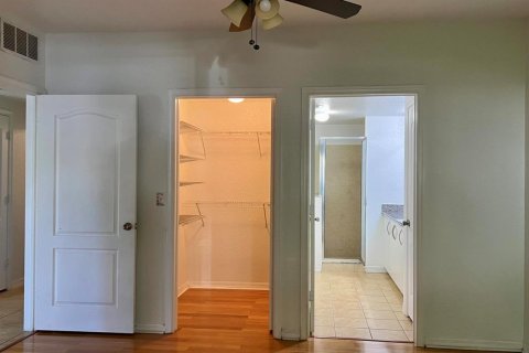 Condo in Port St. Lucie, Florida, 2 bedrooms № 2083587 - photo 12