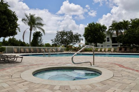 Condo in Port St. Lucie, Florida, 2 bedrooms № 2083587 - photo 21