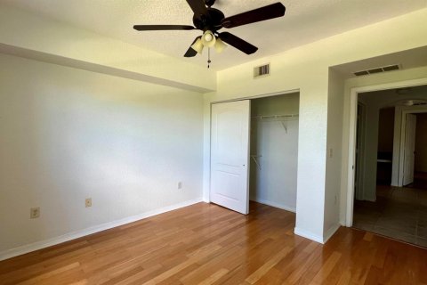 Condo in Port St. Lucie, Florida, 2 bedrooms № 2083587 - photo 9