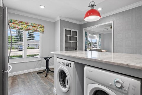 Condo in Delray Beach, Florida, 2 bedrooms  № 2242526 - photo 8