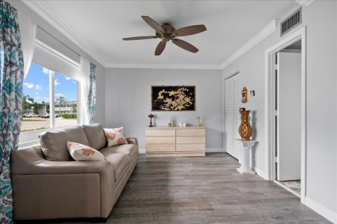 Condo in Delray Beach, Florida, 2 bedrooms  № 2242526 - photo 11