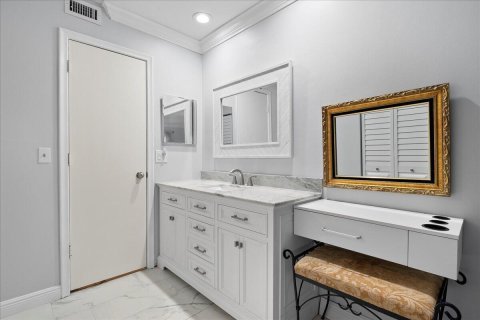Condo in Delray Beach, Florida, 2 bedrooms  № 2242526 - photo 24