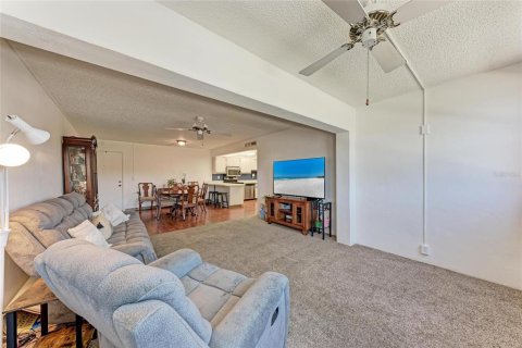 Condominio en venta en Port Charlotte, Florida, 2 dormitorios, 85.38 m2 № 1413104 - foto 11