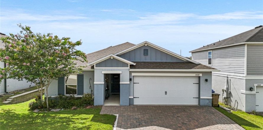 House in Groveland, Florida 4 bedrooms, 158.58 sq.m. № 1816658