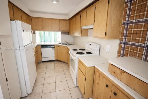 Condominio en venta en Miami Gardens, Florida, 2 dormitorios, 104.24 m2 № 2005042 - foto 6