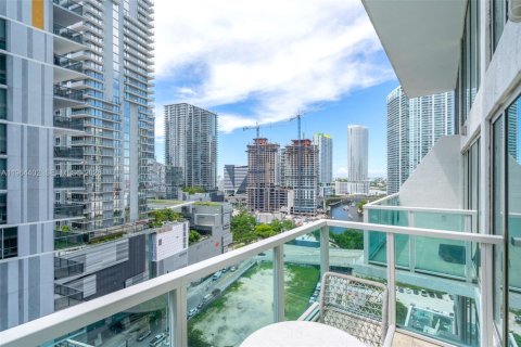 Condominio en alquiler en Miami, Florida, 1 dormitorio, 98.29 m2 № 2026429 - foto 12