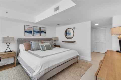 Condominio en alquiler en Miami, Florida, 1 dormitorio, 98.29 m2 № 2026429 - foto 8