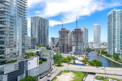 Condominio en alquiler en Miami, Florida, 1 dormitorio, 98.29 m2 № 2026429 - foto 13