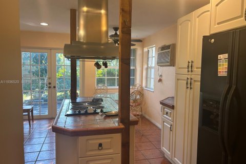 Villa ou maison à vendre à Miami, Floride: 3 chambres, 120.77 m2 № 1995481 - photo 6