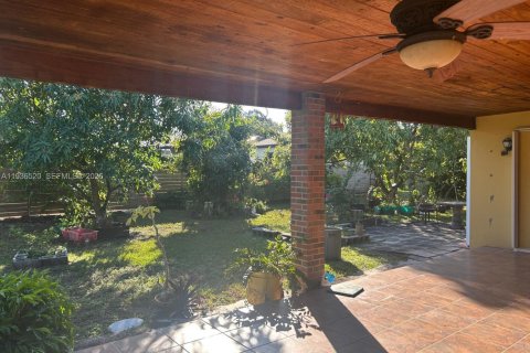 Villa ou maison à vendre à Miami, Floride: 3 chambres, 120.77 m2 № 1995481 - photo 18