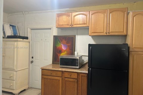 Villa ou maison à vendre à Miami, Floride: 3 chambres, 120.77 m2 № 1995481 - photo 4