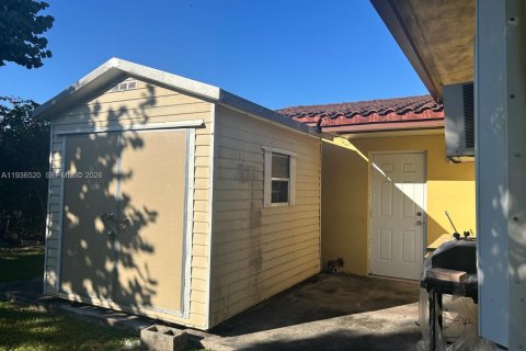 Villa ou maison à vendre à Miami, Floride: 3 chambres, 120.77 m2 № 1995481 - photo 20