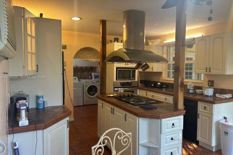 Villa ou maison à vendre à Miami, Floride: 3 chambres, 120.77 m2 № 1995481 - photo 5