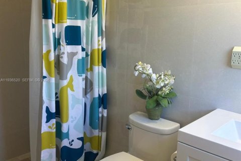 Villa ou maison à vendre à Miami, Floride: 3 chambres, 120.77 m2 № 1995481 - photo 13