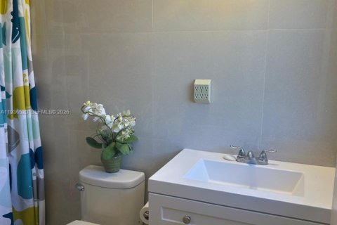 Villa ou maison à vendre à Miami, Floride: 3 chambres, 120.77 m2 № 1995481 - photo 14