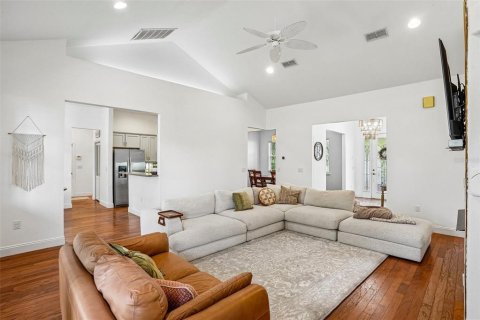 Casa en venta en Belleview, Florida, 4 dormitorios, 264.68 m2 № 2385847 - foto 12