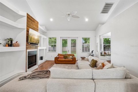 Casa en venta en Belleview, Florida, 4 dormitorios, 264.68 m2 № 2385847 - foto 9