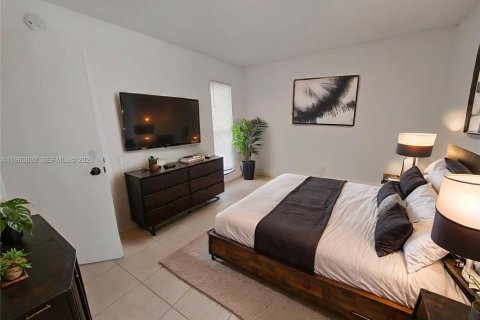 Снять в аренду кондоминиум в Тамарак, Флорида 3 спальни, 108.42м2, № 2022038 - фото 5