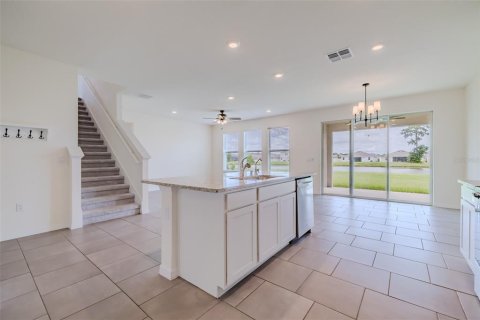 House in Riverview, Florida 5 bedrooms, 275.36 sq.m. № 2201904 - photo 16