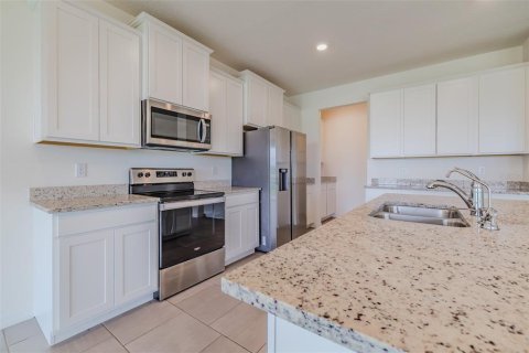 House in Riverview, Florida 5 bedrooms, 275.36 sq.m. № 2201904 - photo 11