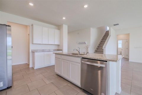 House in Riverview, Florida 5 bedrooms, 275.36 sq.m. № 2201904 - photo 14