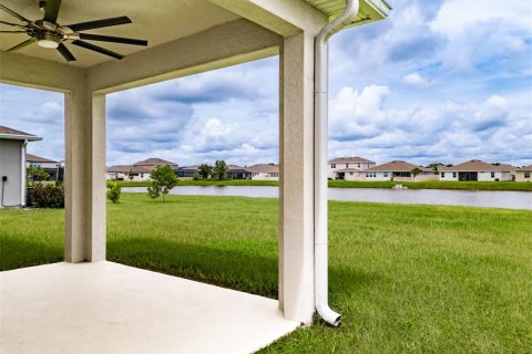 House in Riverview, Florida 5 bedrooms, 275.36 sq.m. № 2201904 - photo 7