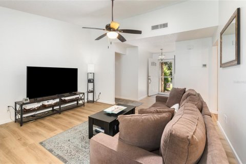 Casa en venta en Lake Mary, Florida, 3 dormitorios, 130.43 m2 № 1885424 - foto 6