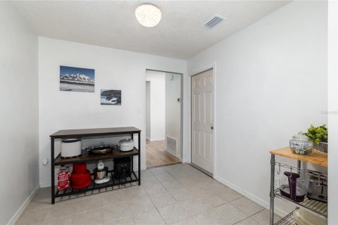 Casa en venta en Lake Mary, Florida, 3 dormitorios, 130.43 m2 № 1885424 - foto 10
