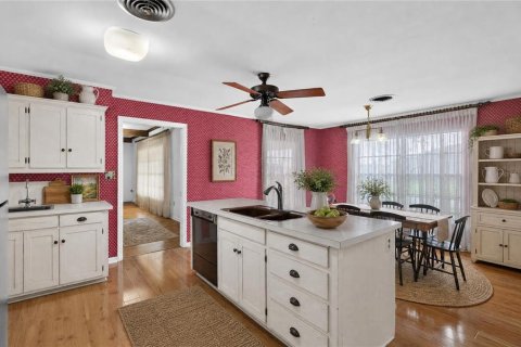 Villa ou maison à vendre à Eustis, Floride: 3 chambres, 235.51 m2 № 2419582 - photo 14