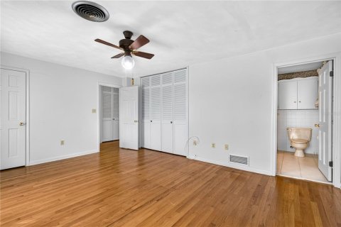 Villa ou maison à vendre à Eustis, Floride: 3 chambres, 235.51 m2 № 2419582 - photo 27