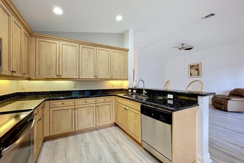 Casa en venta en Vero Beach, Florida, 3 dormitorios, 160.16 m2 № 2188550 - foto 11