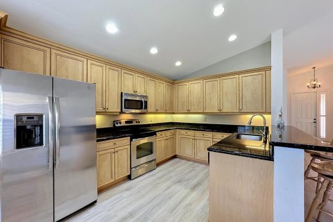 Casa en venta en Vero Beach, Florida, 3 dormitorios, 160.16 m2 № 2188550 - foto 9